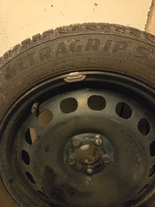 Koła zima Tipo 16" 5x98 Goodyear ok 6,5mm komplet