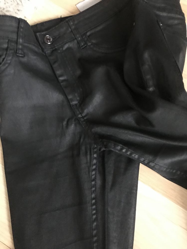 Spodnie damskie woskowane Mango r. S