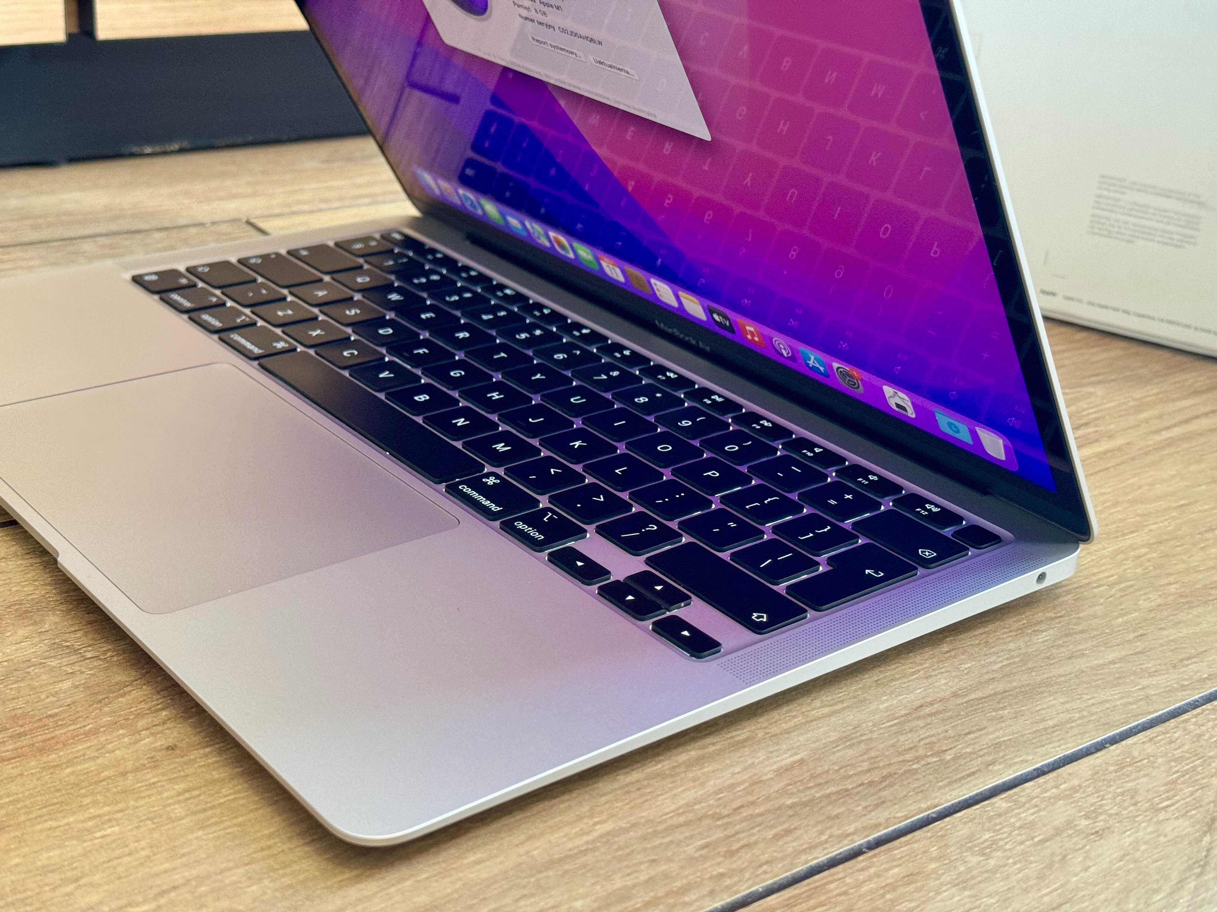 Apple Macbook Air 13.3" A2337 CPU M1 / 8GB / 512GB SSD / stan idealny