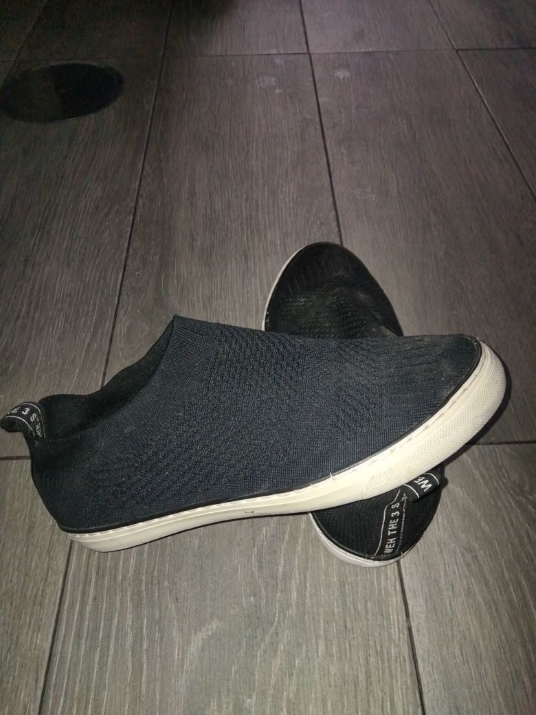 Sapatos :) azuis/ pretos