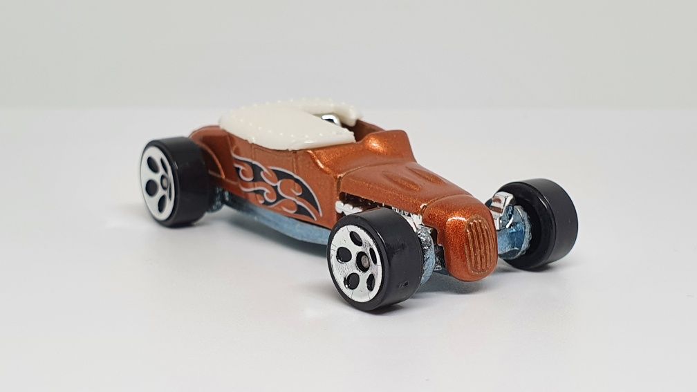 Hot Wheels samochodzik