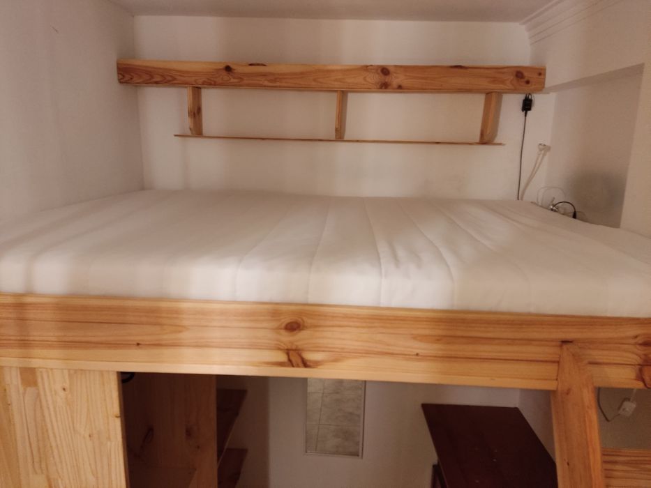 Quarto em Mem Martins