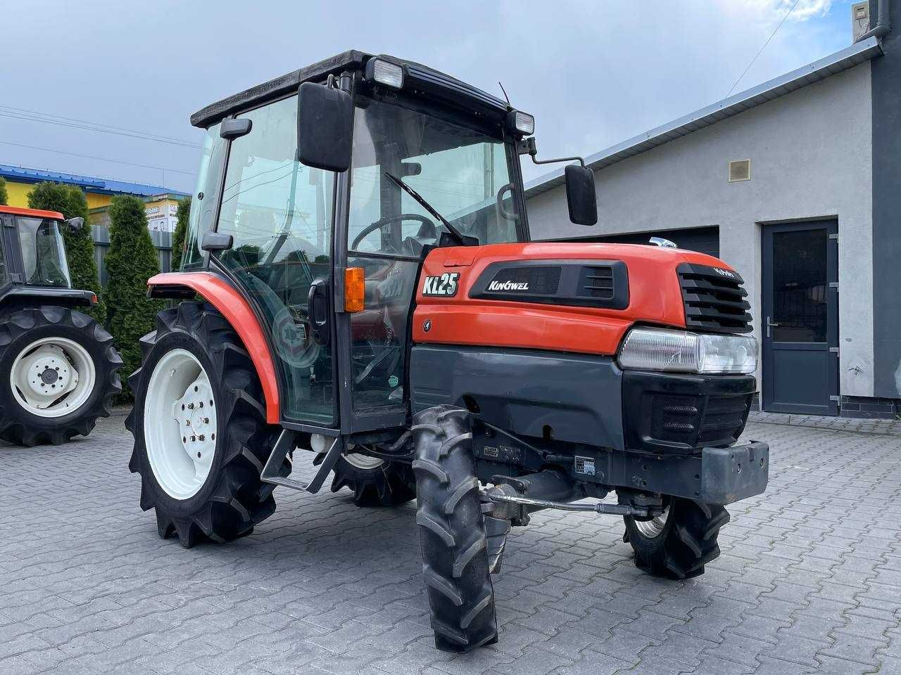 Kubota KL 25 Японський Трактор