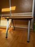 Biurko/stolik regulowany Ikea