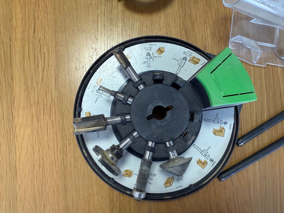 Frezarka gornowrzecionowa Festool OF 1400 ebq