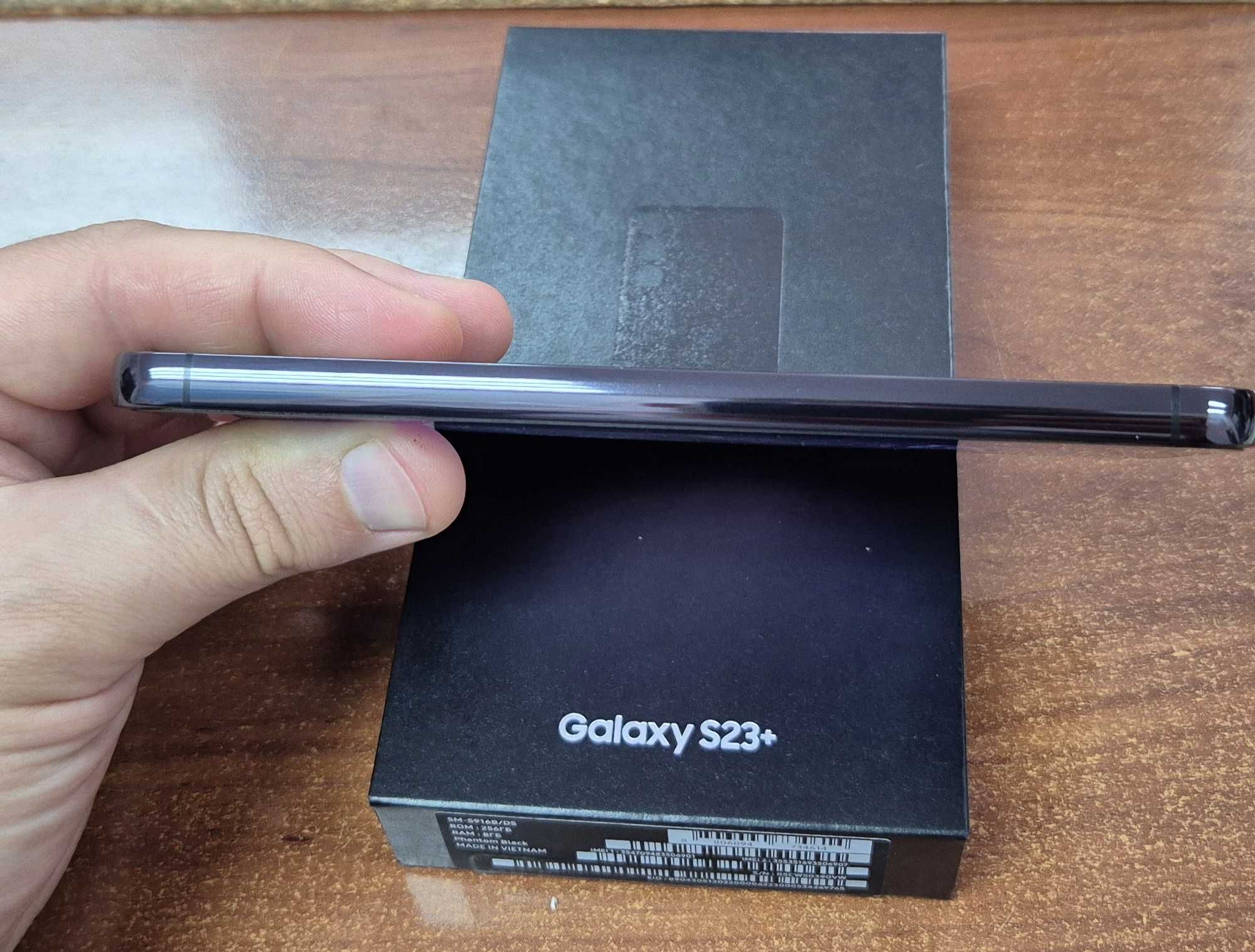 Смартфон Samsung Galaxy S23 Plus 8/256GB Phantom Black SM-S916BZKDSEK
