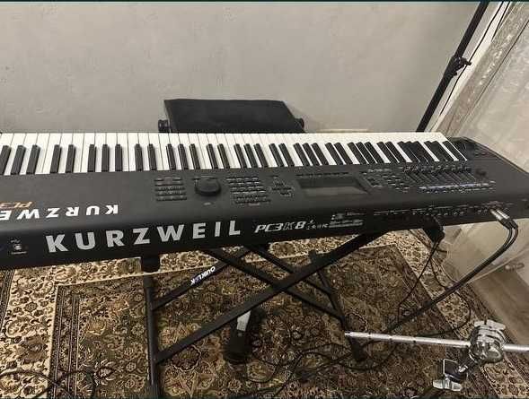 Синтезатор Kurzweil PC3K8 Студійний + стілець в подарунок