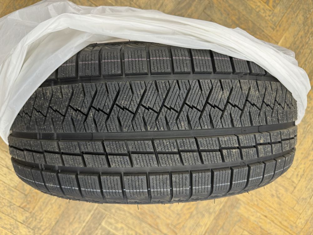 Зимова гума Triangle PL02 225/45 R18 95V XL