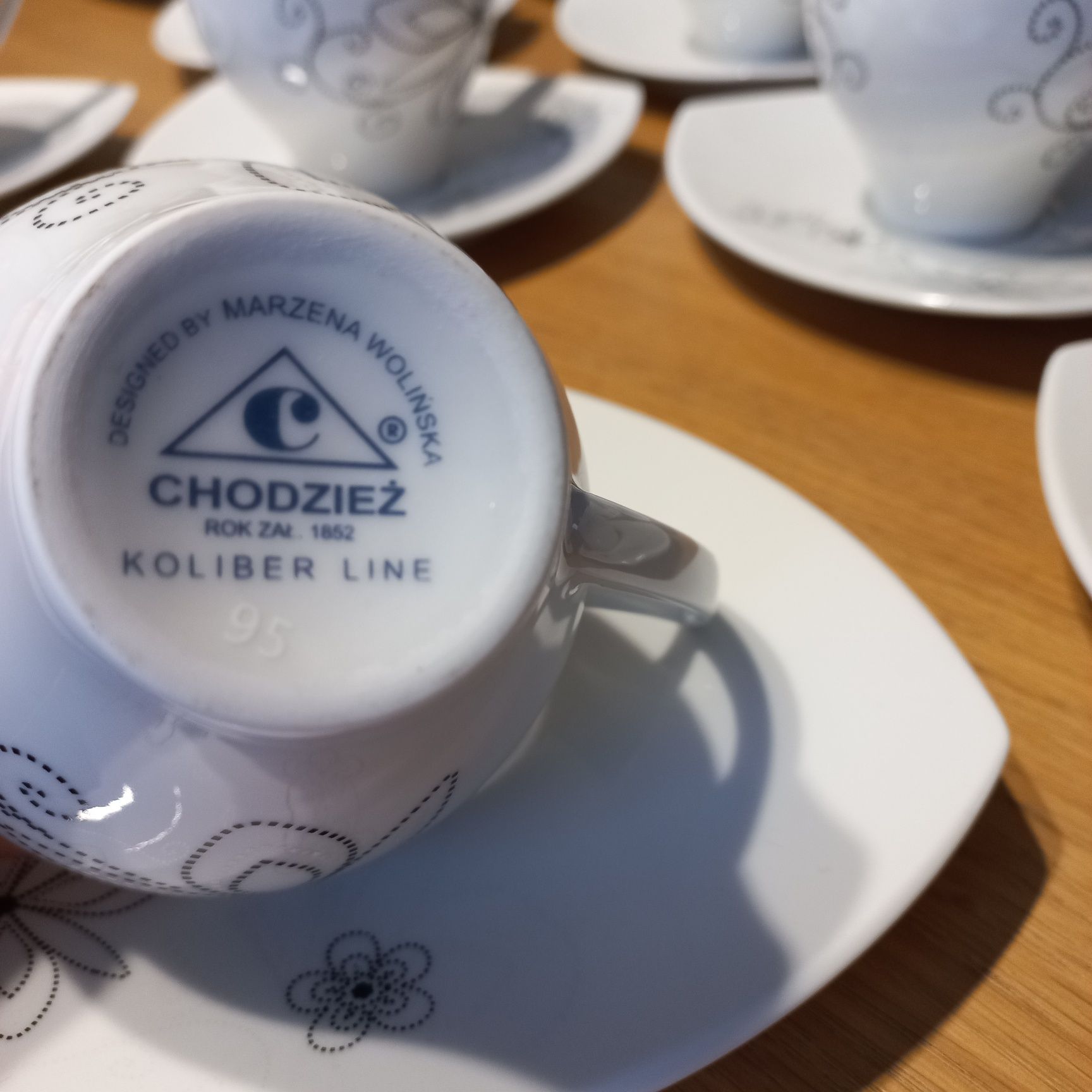 Zestaw kawowy porcelana chodzież koliber line 29 elementów