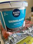 Продам финскую затирку для швов плитки фирмы Kiilto PRO