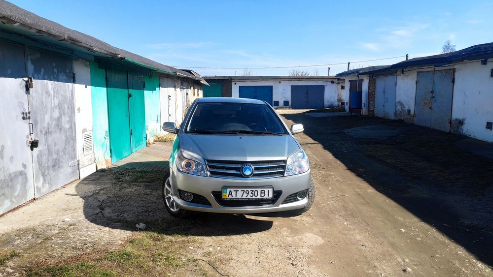 Автомобіль продам