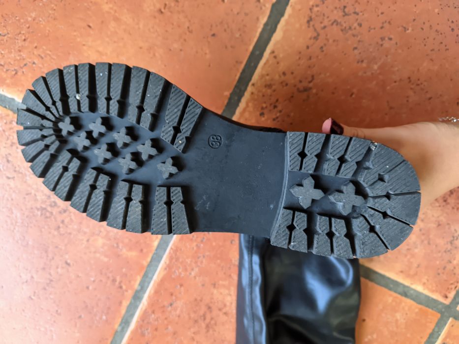 Botas de cano alto pretas / black / negro / noir