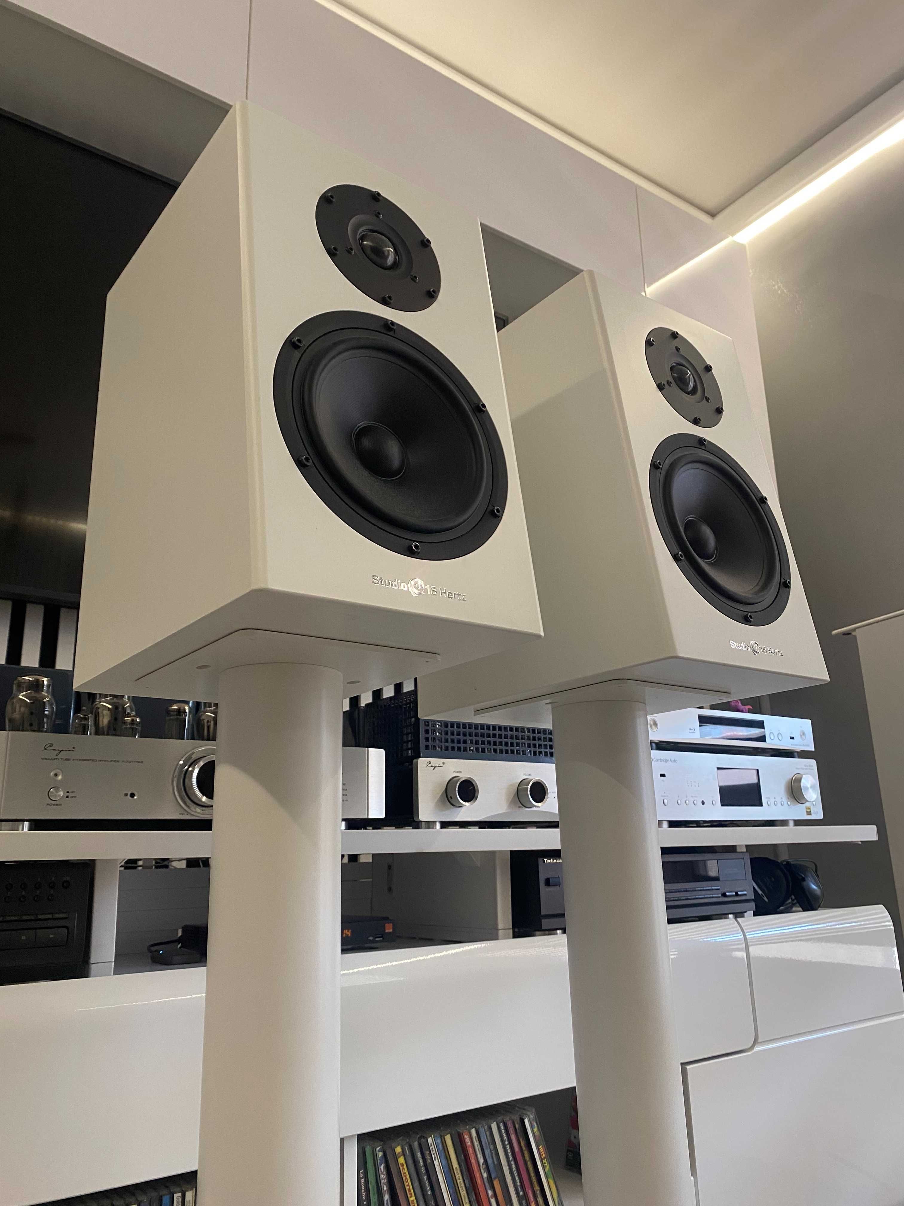 Studio 16 Hertz Canto Grand New Signature