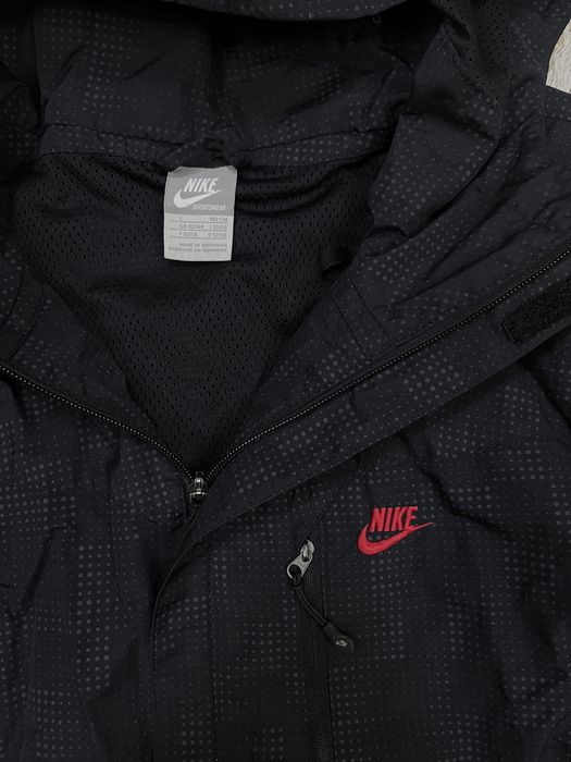 Оригинальная мужская куртка ветровка nike