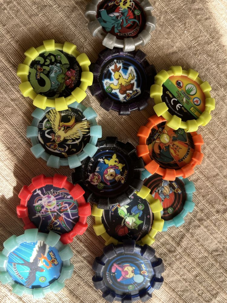 Vendo tazos dos pokemons