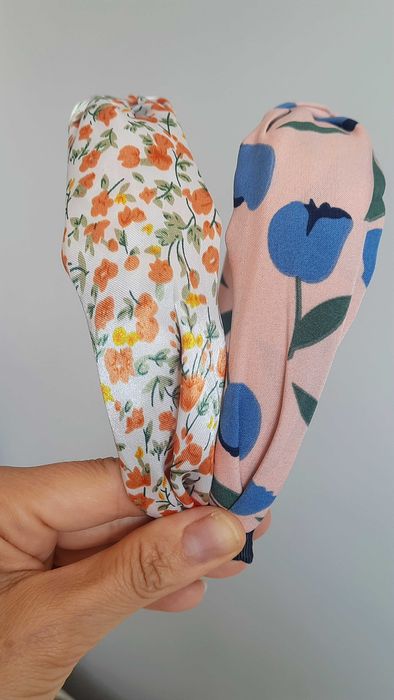 Opaska na głowę pudrowy róż w kwiaty pin up hand made