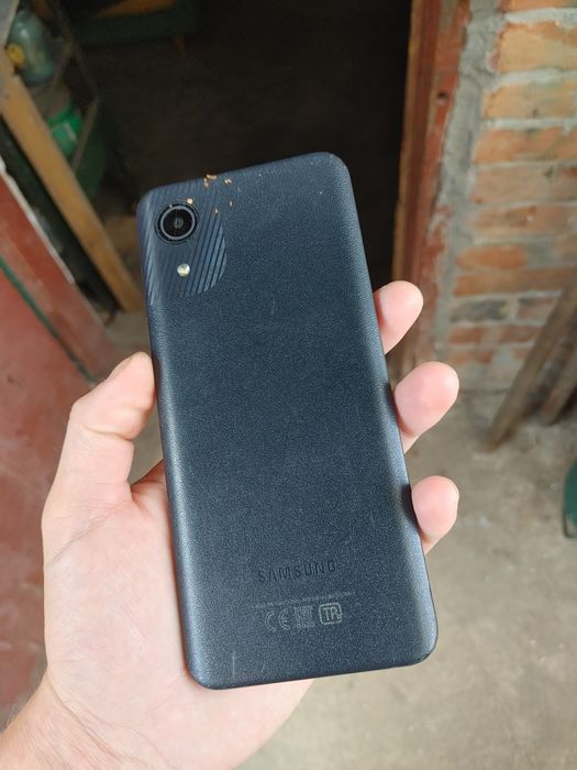 Samsung 03 core телефон в гарному состояние купив 3 мисяци тому випав