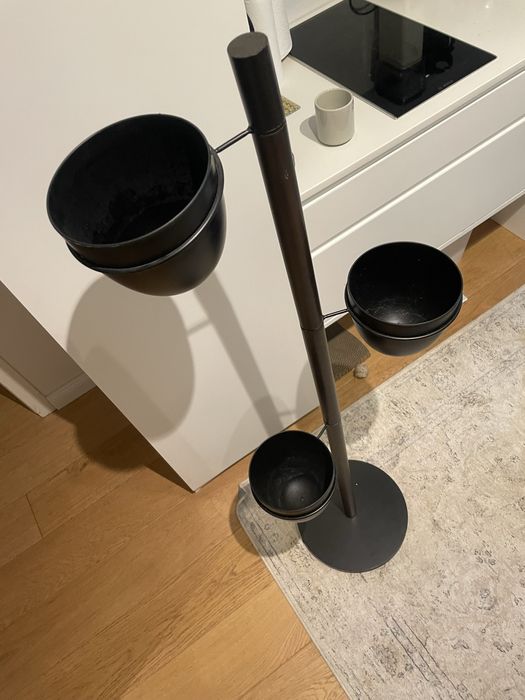 Stojak na kwiaty kwietnik Umbra drewniany