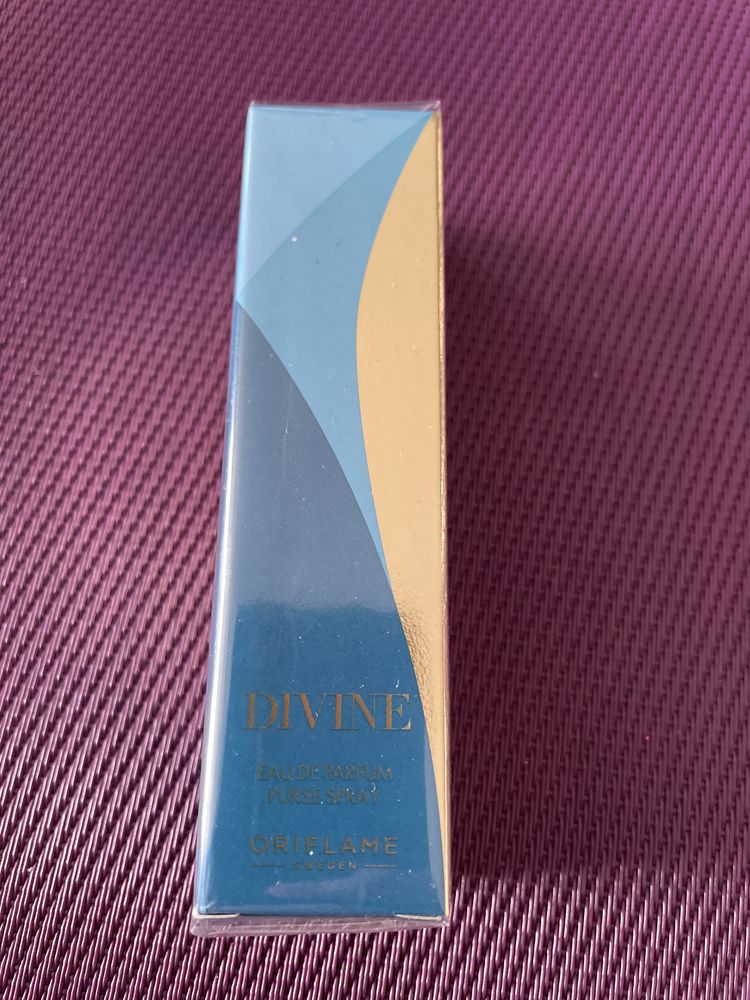 Oriflame woda perfumowana dla niej Divine mini-spray