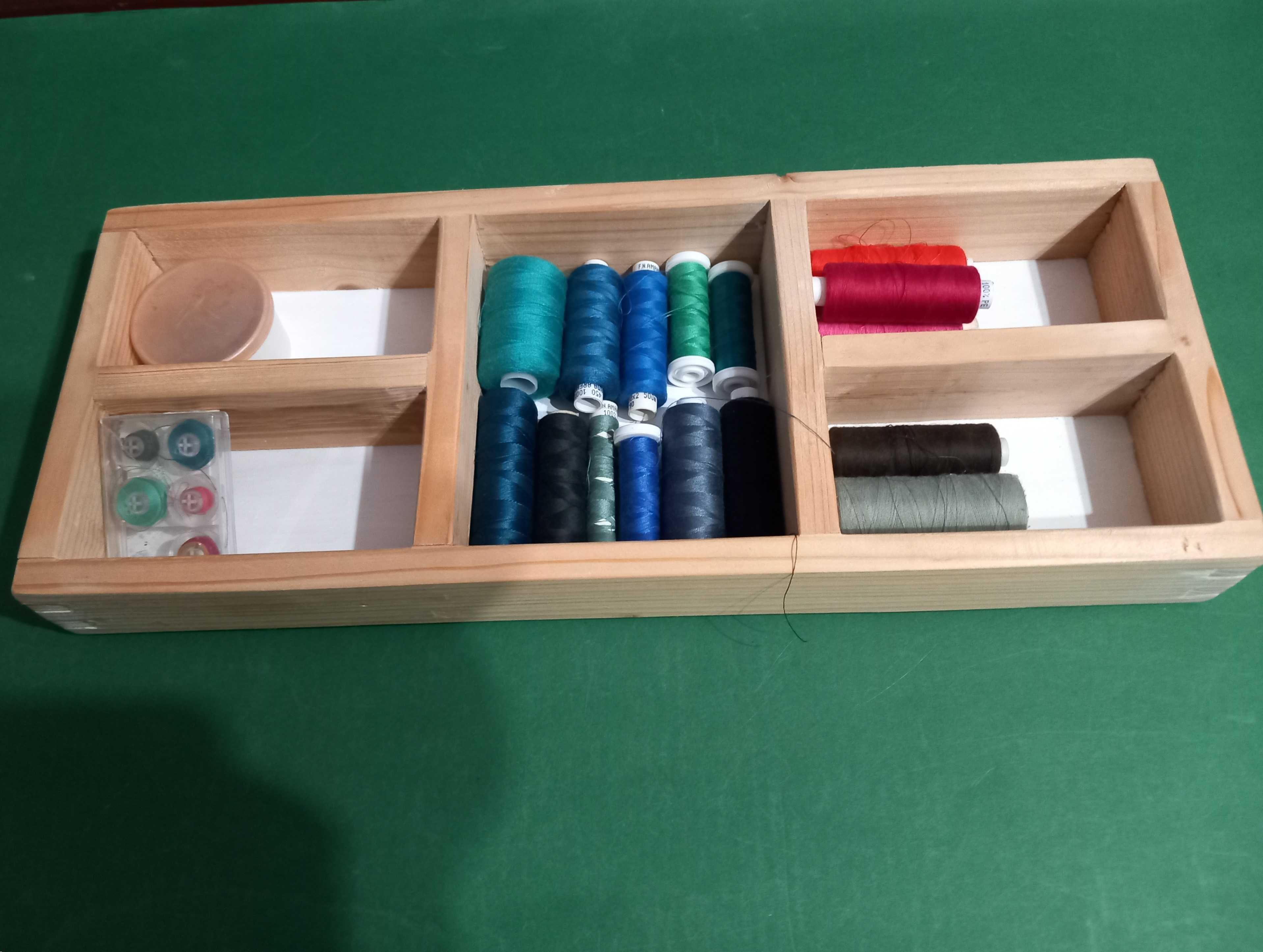Skrzyneczka drewniana z przegródkami Organizer 44x18x5,5cm