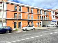 Escritório com 4 salas localizado na Nova Leiria.