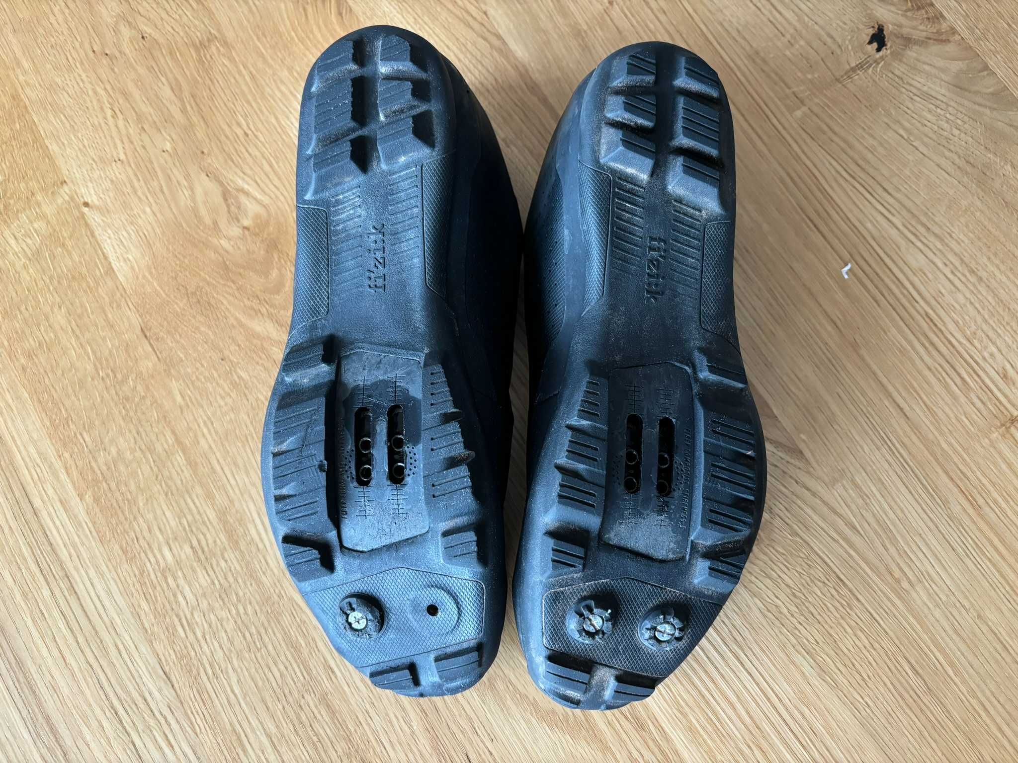 Buty SPD Fizik Terra Atlas rozmiar 44 czarne