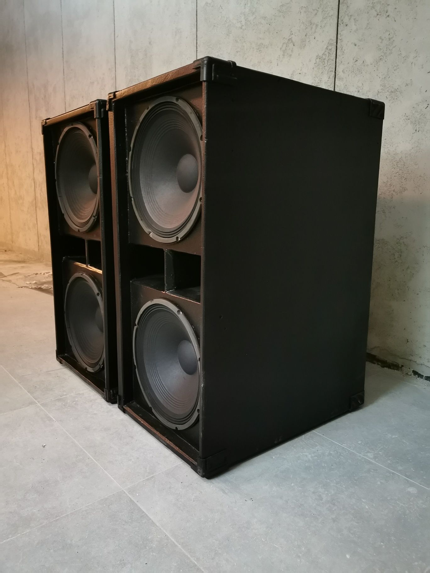 2 kolumny basowe 2x 15" 800w  Electro Voice / Eminence