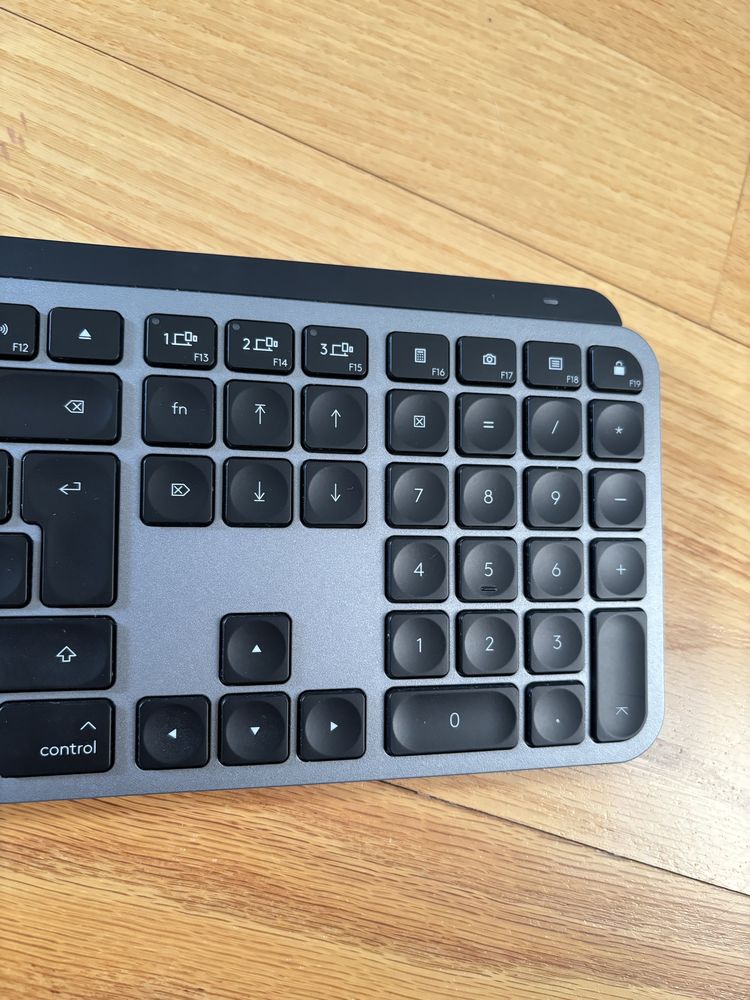 Klawiatura logitech mx keys for mac