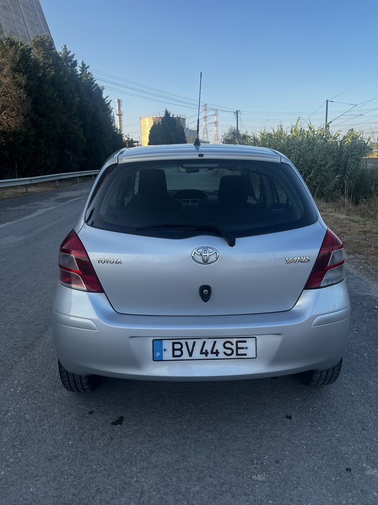 Carro Toyota Yaris