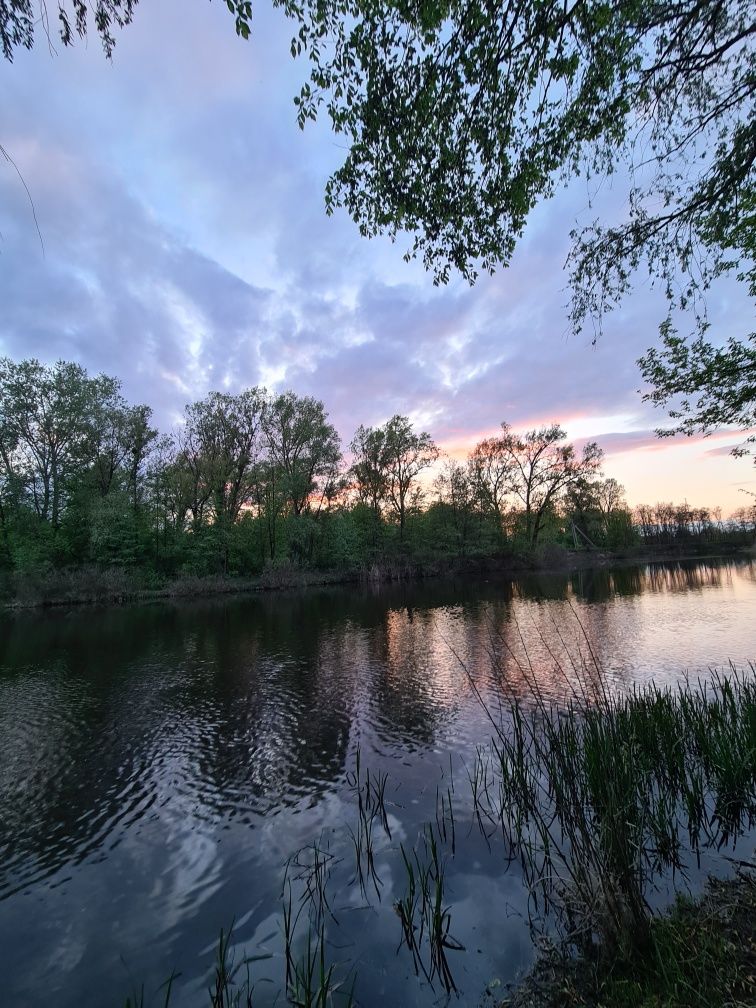 Крутий Берег, поруч з річкою, велика земельна ділянка,  18 сотих.