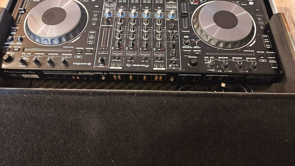 Pioneer DDJ RZ kontroler Stan idealny 100% sprawny + dedykowany case