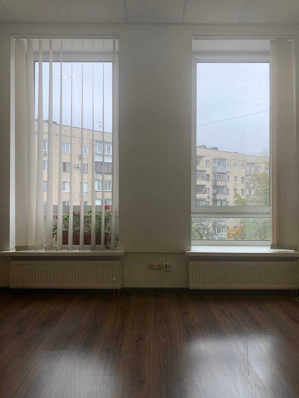 Офіс в БЦ з терасою , генератором, сховищем, Січових Стрільців