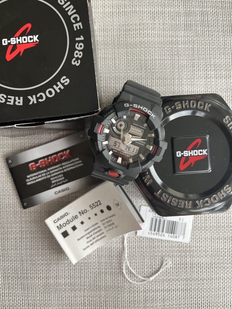 Противоударные часы Casio G-Shock GA-700-1A