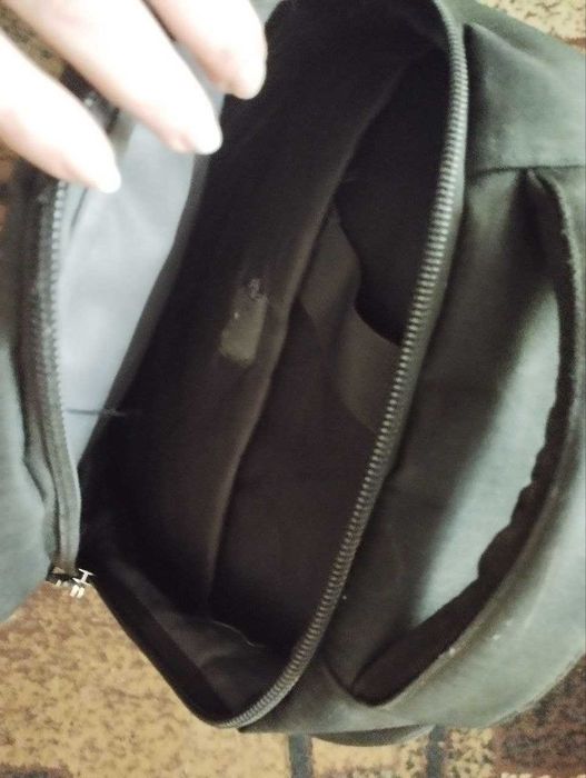 Рюкзак с відділом для зарядки