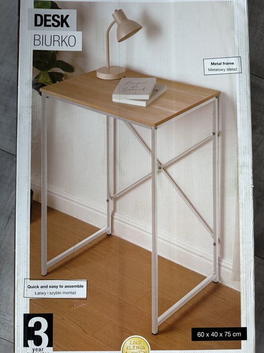 Nowe biurko Skukee biale lub czarne 60x40 loft