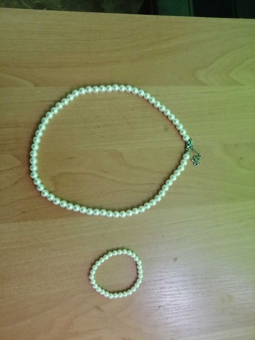 Бусы и браслет искуственый жемчуг