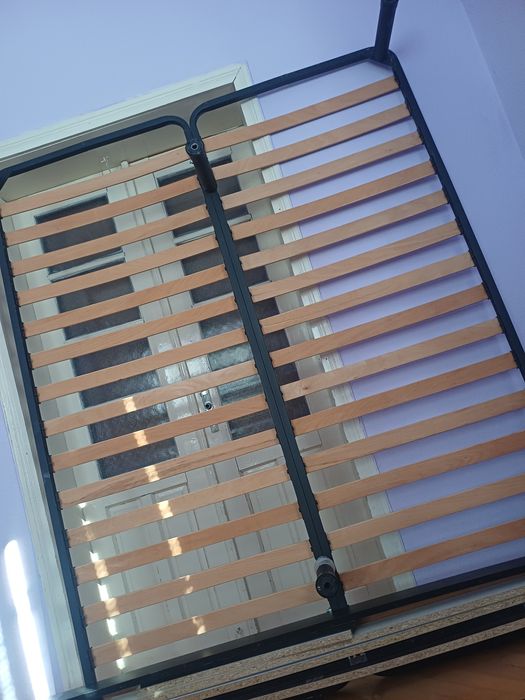 Продаж б/у ліжко матрас каркас 160/200