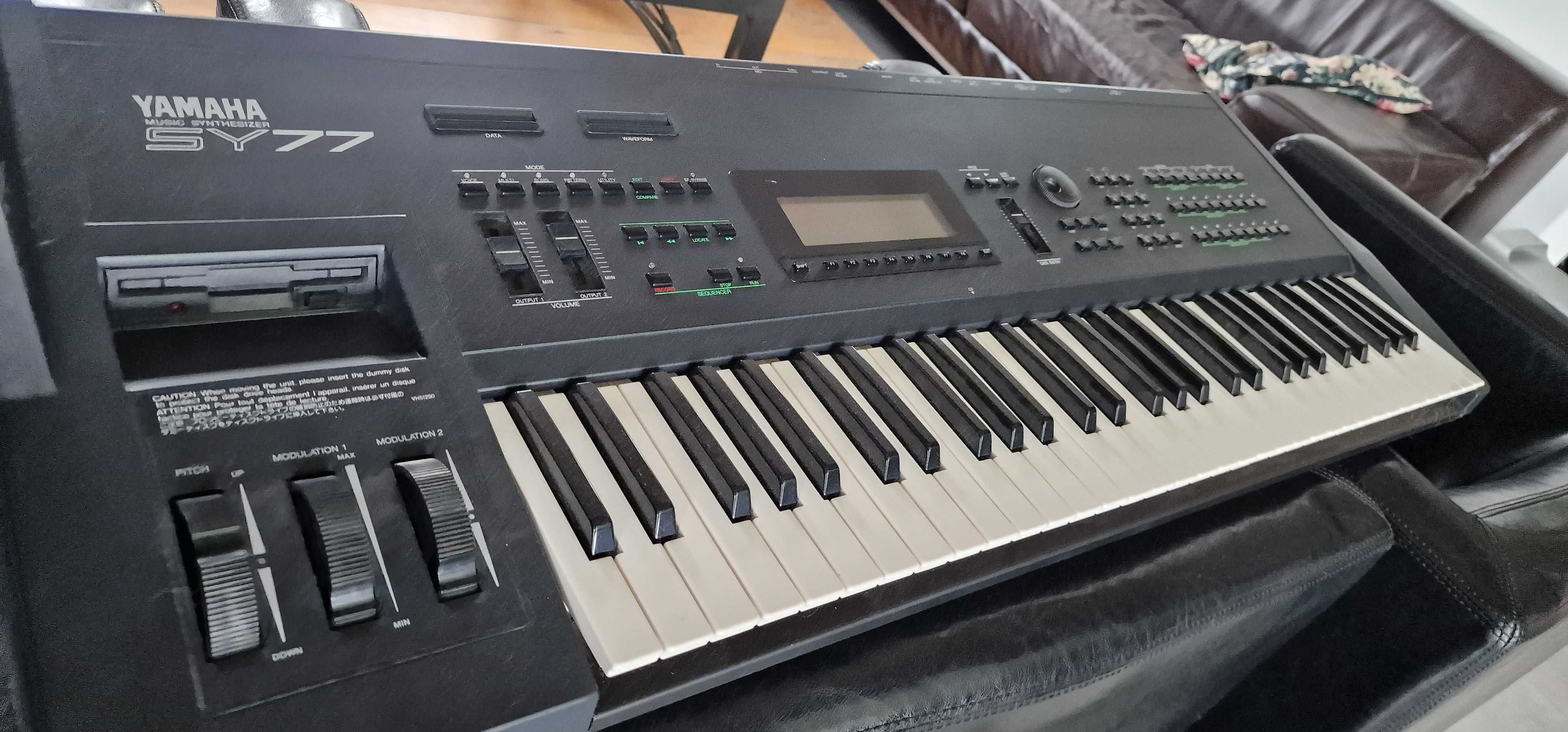 Yamaha SY 77  syntezator jak DX 7 DX7