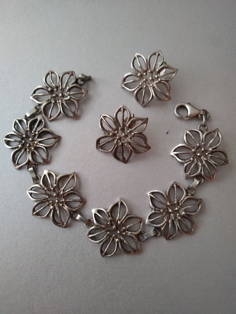 Komplet srebrnej biżuterii bransoletka duża zawieszka kwiaty srebro