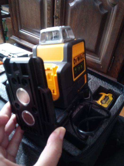 Laser krzyżowy 12 lini zielonych