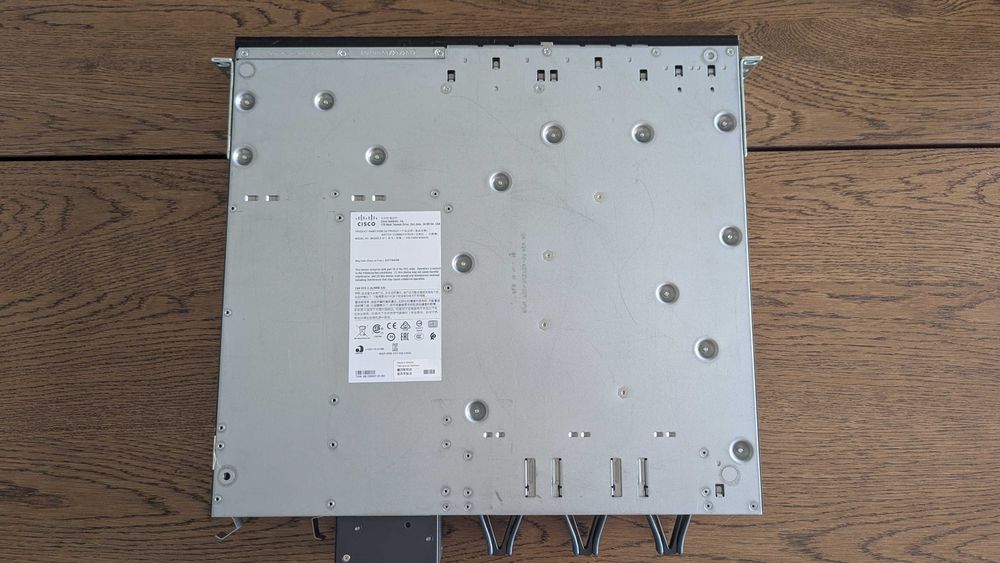 Switch Cisco Catalyst 3650 – 24 Portas mGig