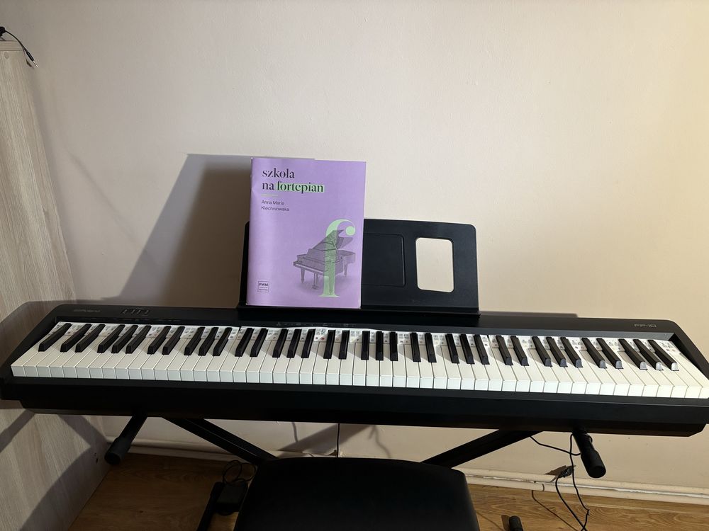 Pianino cyfrowe, keyboard Roland FP10, pełny zestaw do nauki gry