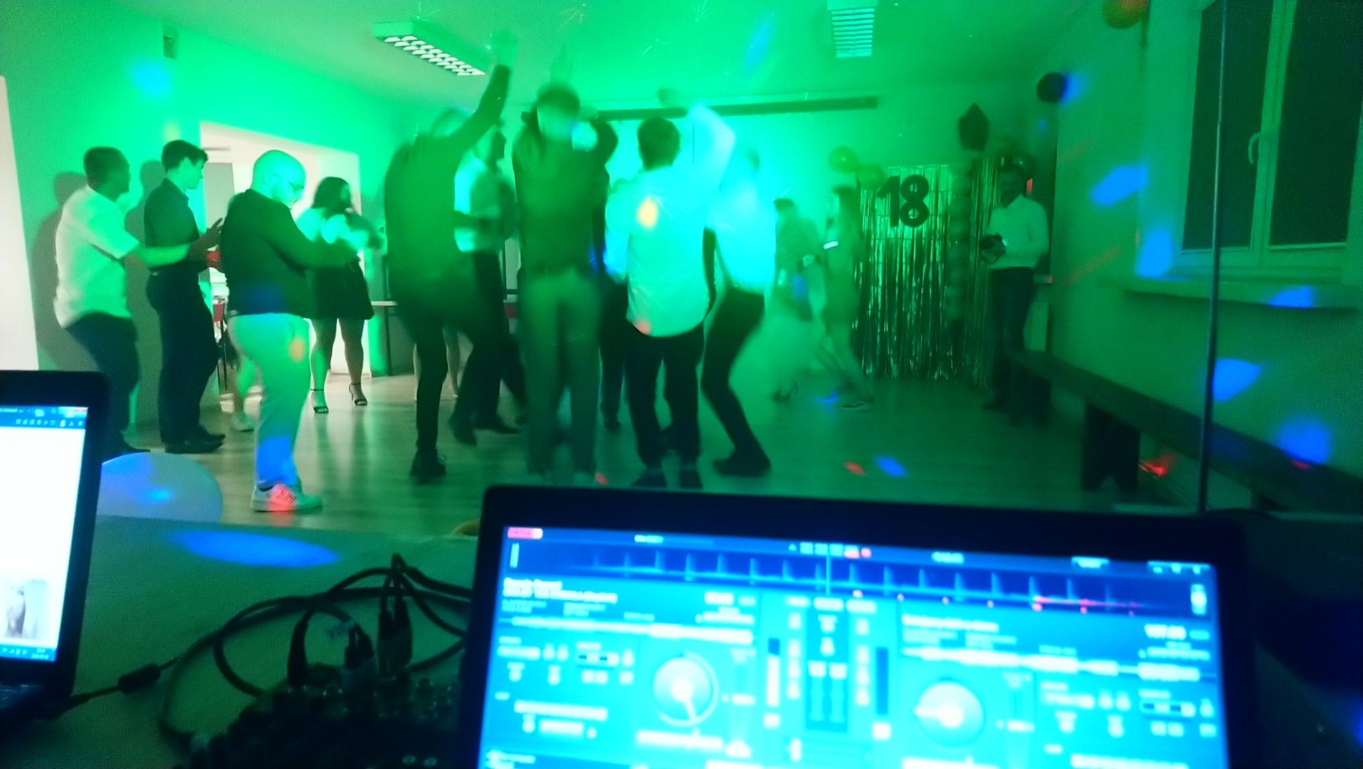 DJ Nagłośnienie Oświetlenie Na Twoją Imprezę