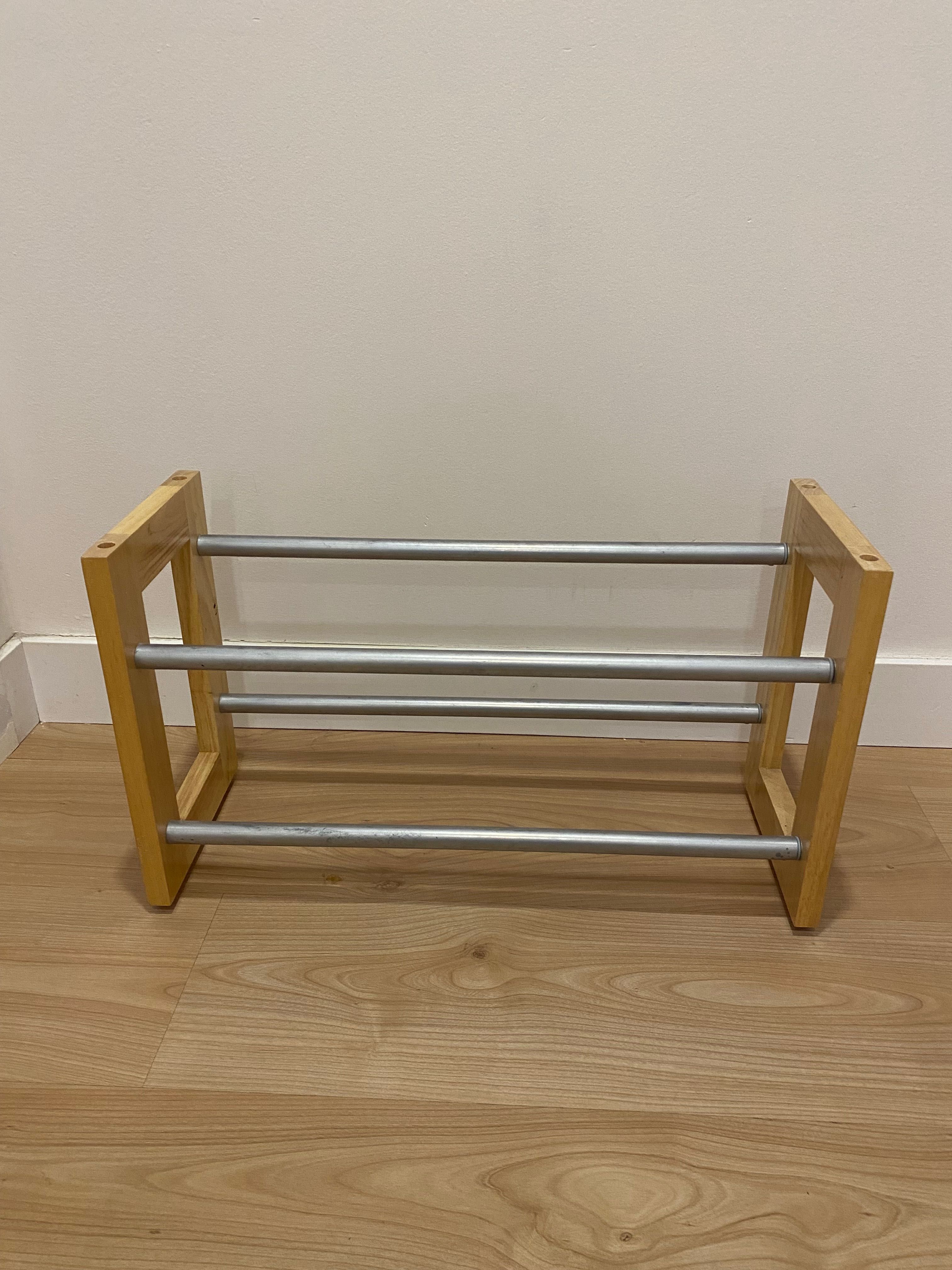 Sapateira modular em madeira