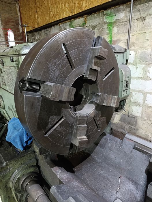 Токарний верстат 1А64