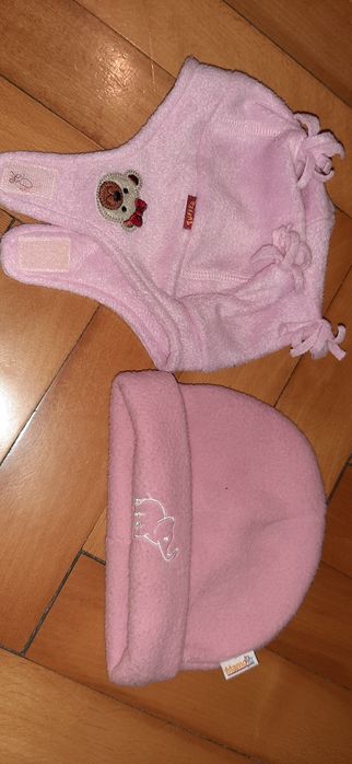 Czapeczki na ok 9-18 m-ce 9 sztuk