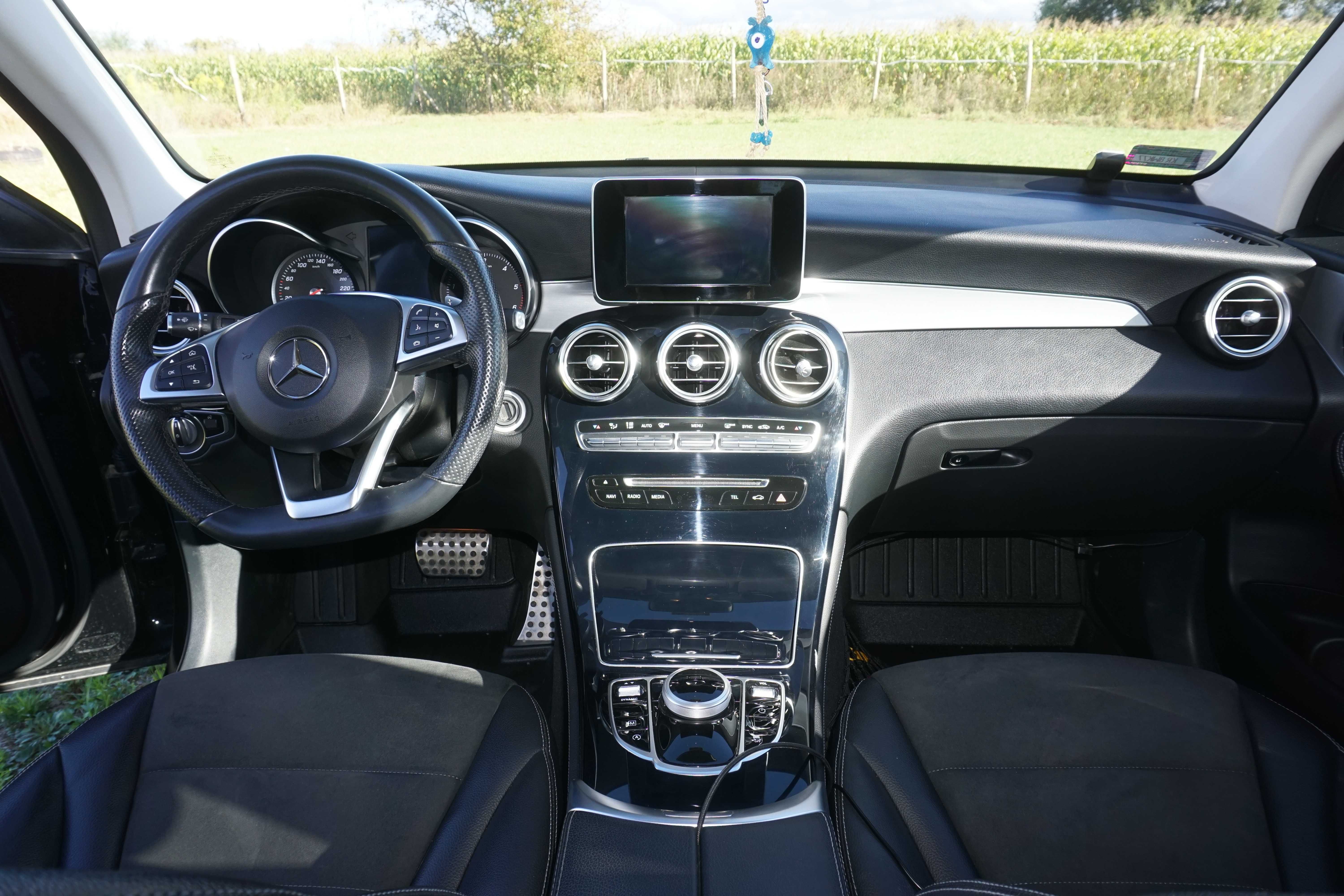 Mercedes GLC 220d 4Matic, garażowany niski przebieg