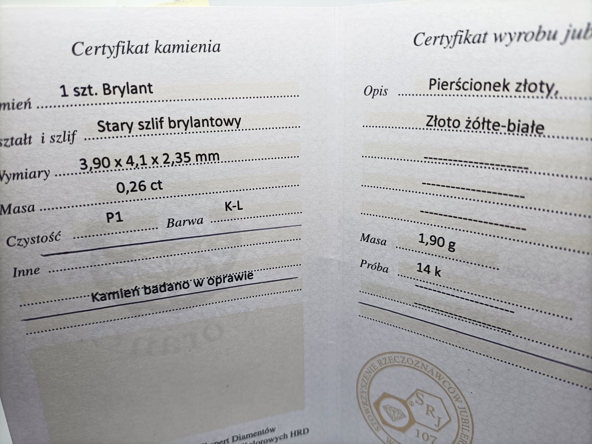 Dawny pierścionek z brylantem ze złota, złoto pr 585, certyfikat