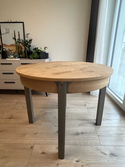 Stół 100 cm z PRL + 4 krzesła – z potencjałem, do renowacji, solidny