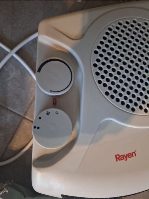 Ogrzewany pokrowiec na suszarkę do prania Rayen